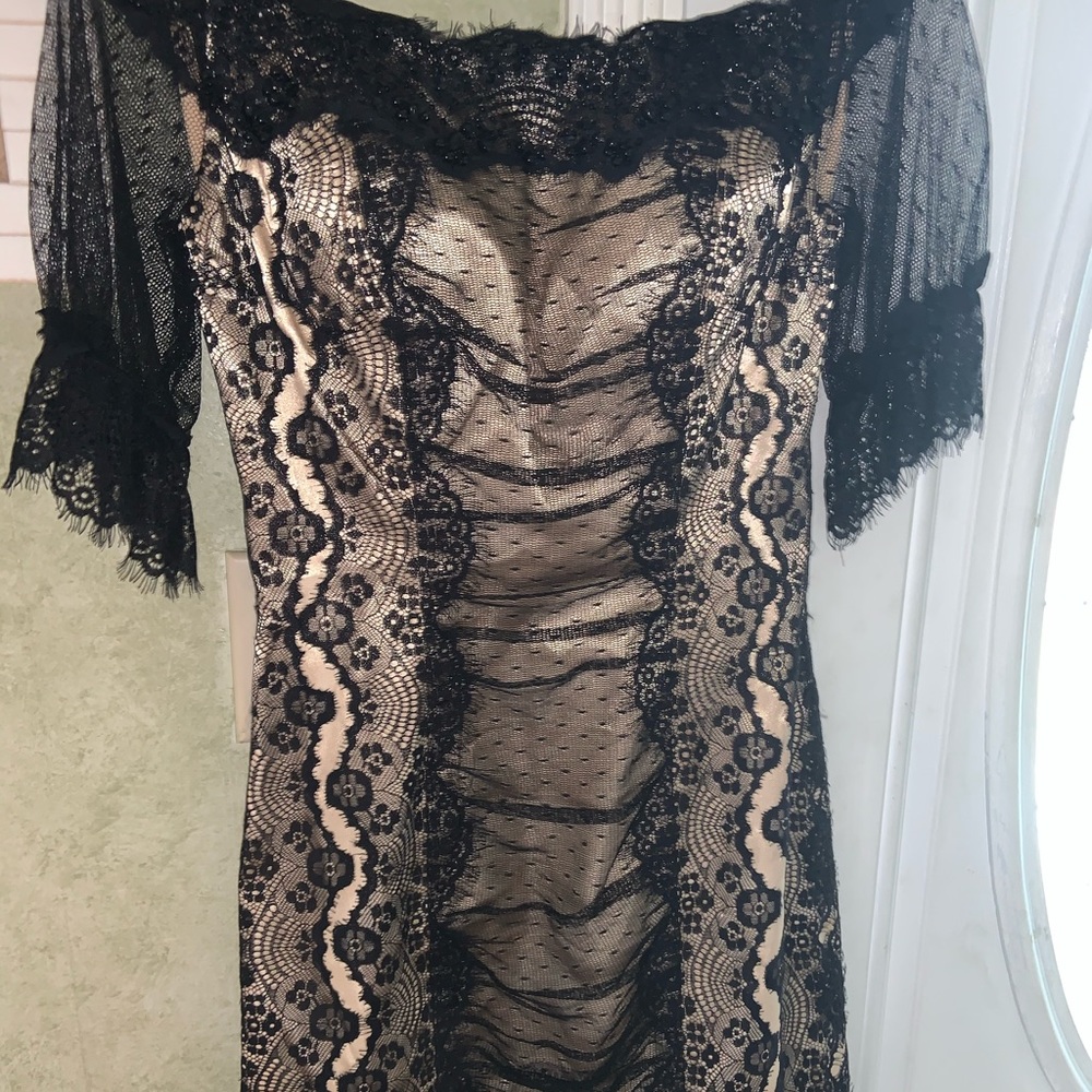 Size 6, maid of honor dress never worn!!!